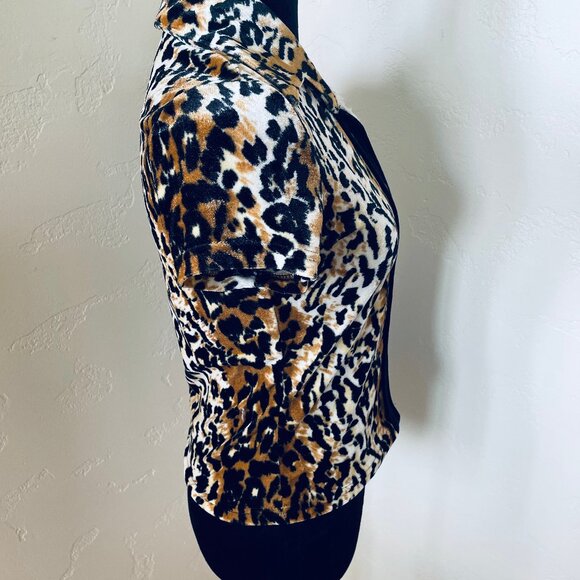 Short Sleeve Cheetah Print Top - Picture 4 of 5